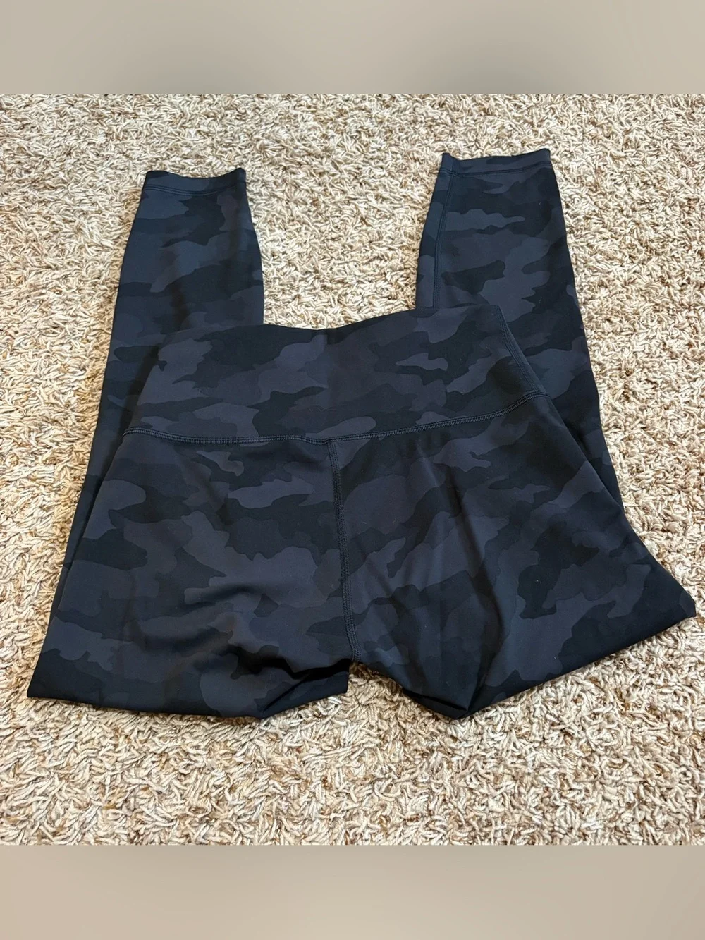 Lululemon Wunder train high rise tight black camo women’s size 8 25”
